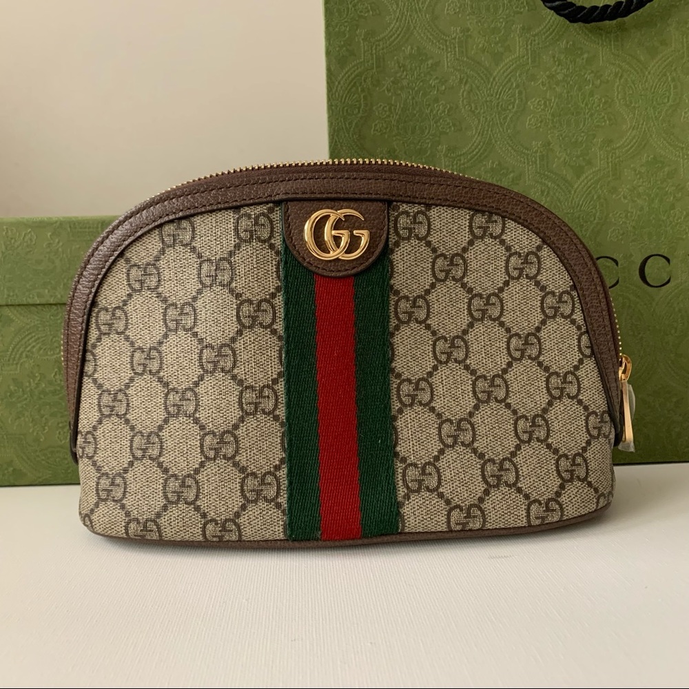 * SOLD* Gucci Ophidia GG Supreme Cosmetic Case